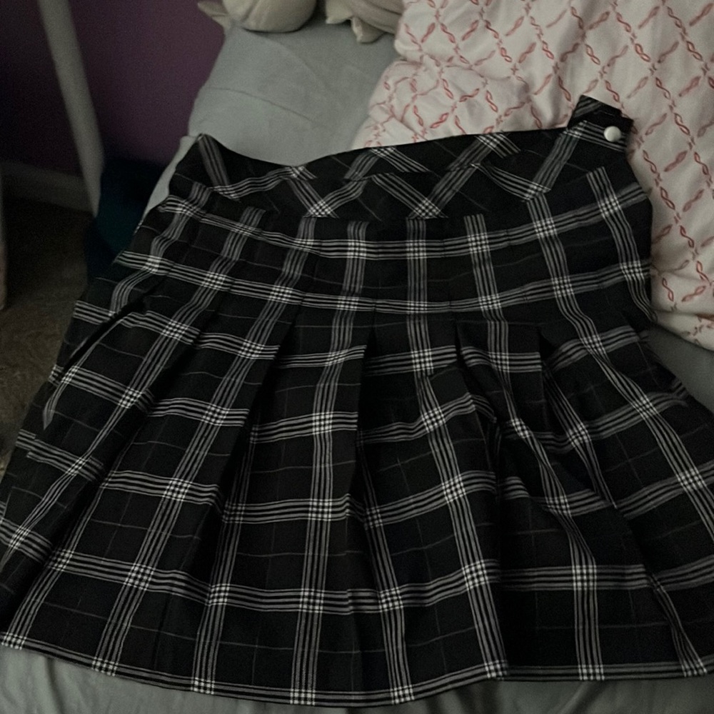 plaid skirt